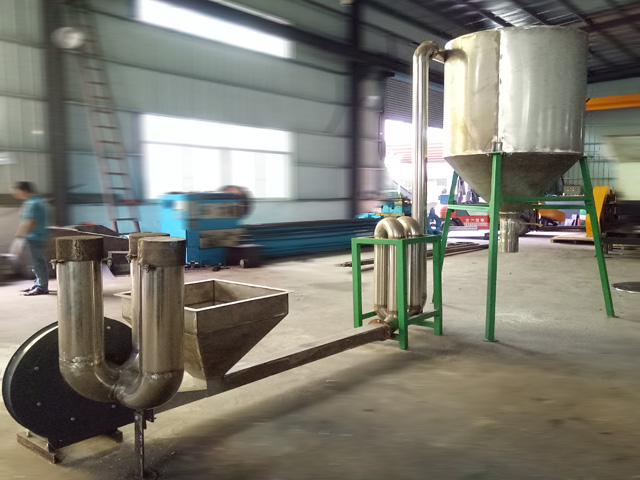 干燥機、吹風(fēng)存料斗